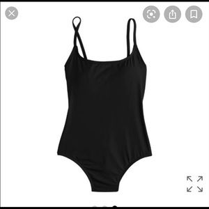 J Crew SEAMLESS UNDERWIRE ONE-PIECE SWIMSUIT